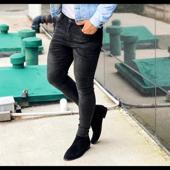 Jeans - Picture 2 of 2